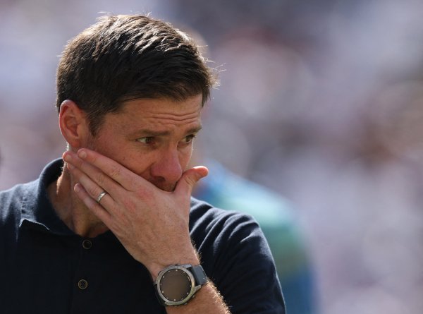 TA：阿隆索世俱杯期间曾垂纶测试，发现更衣室照实有东说念主泄密